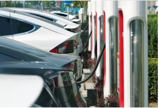 <b>成人抖音在线观看下载電機持續打造優質散熱係統 助力新能源充電樁行業</b>